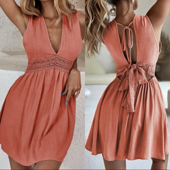 Dresses & Skirts - Boho lace insert cutout tie back dress